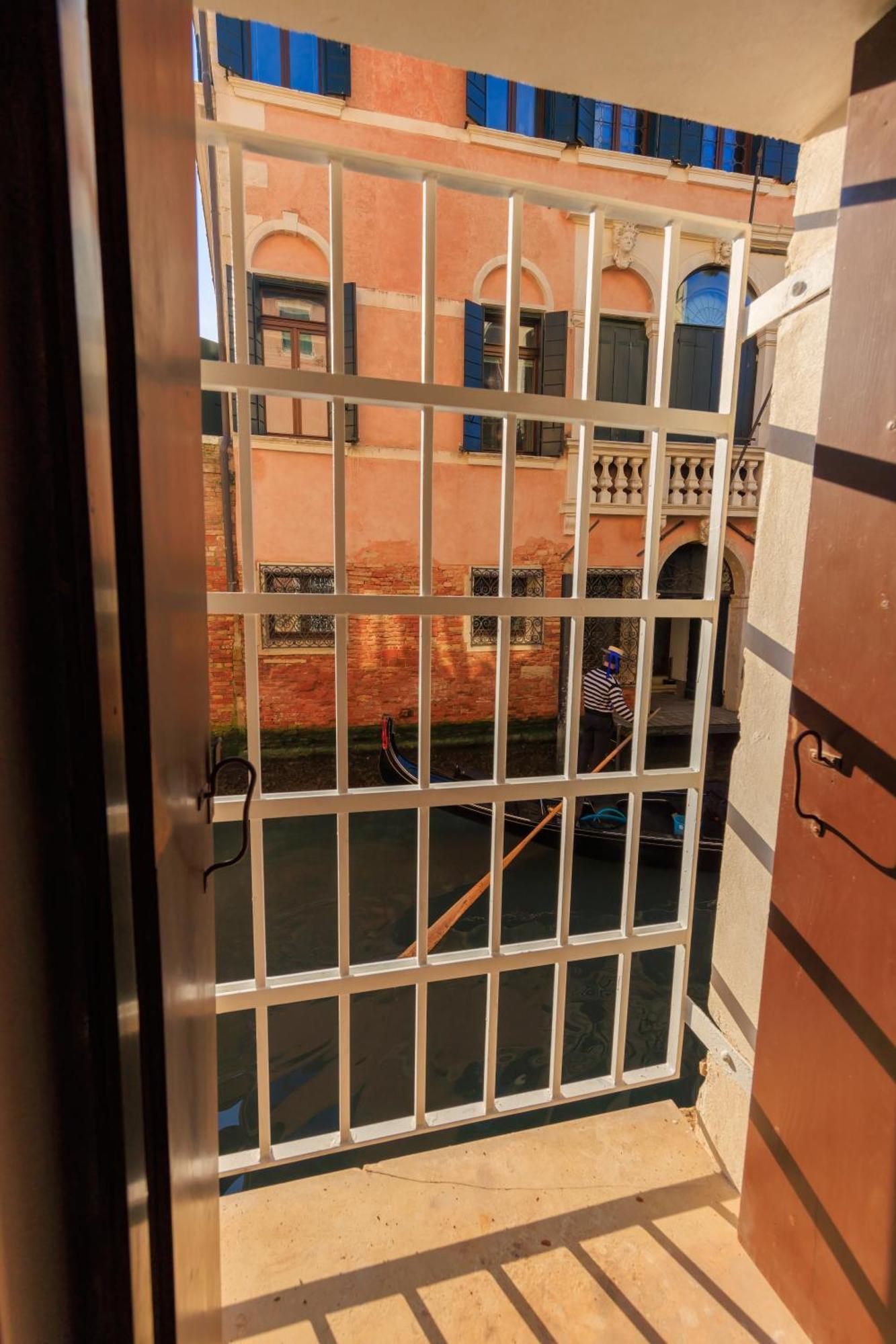 Ca' San Giacomo Canal View Appartement Venise